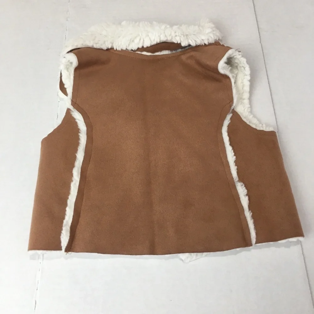 Calvin Kline Jeans Childs Sherpa vest - Picture 3 of 5